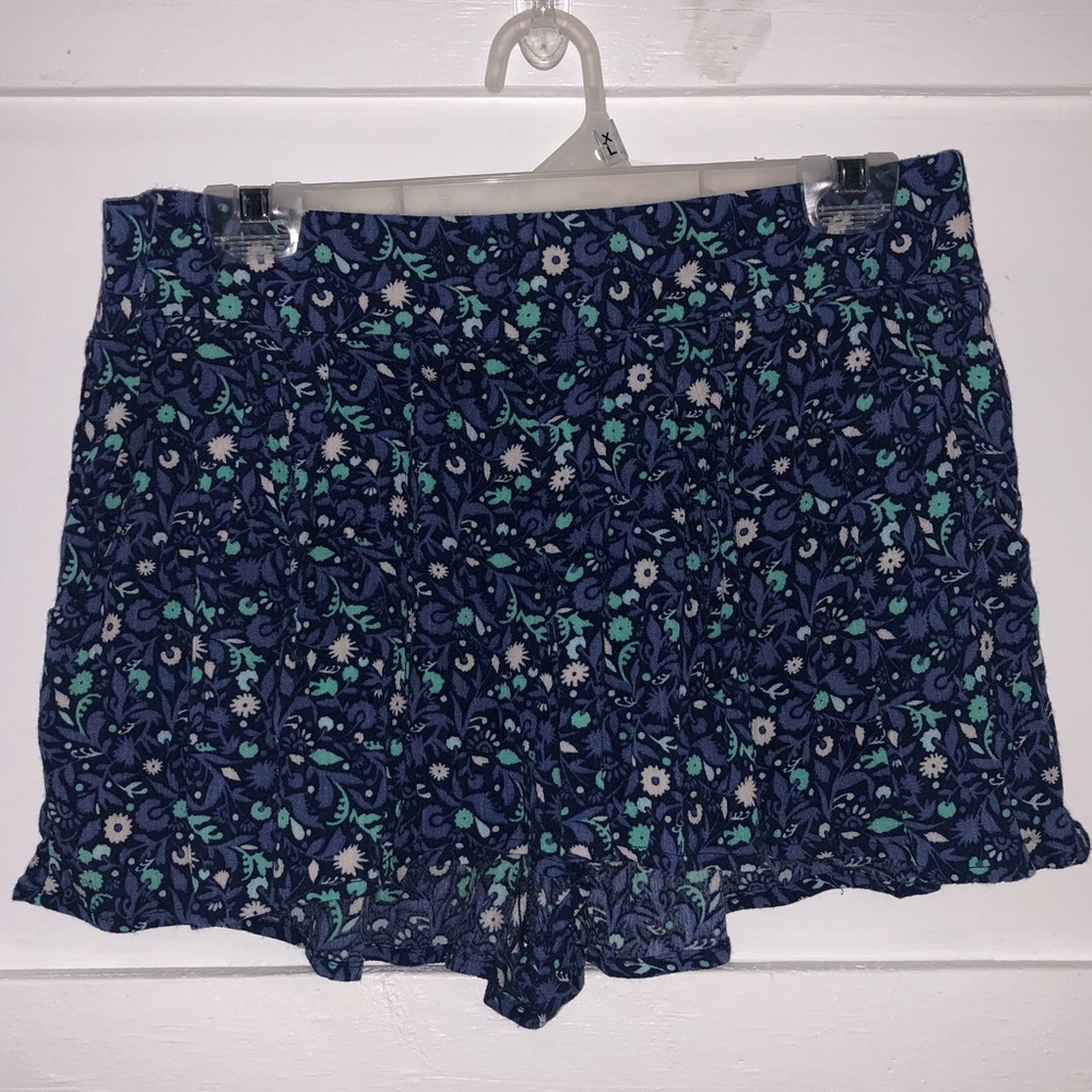 Blue Floral Flowy Shorts w/ Pockets
